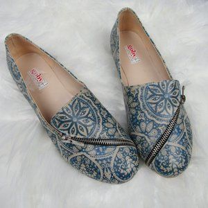 Goby Flats with Paisley Zipper Size 39